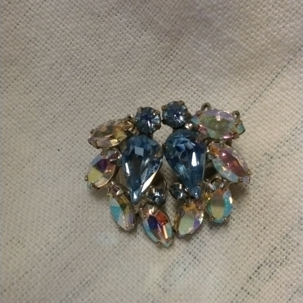 Vintage Antique clip on earrings